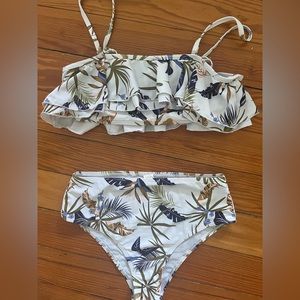 New Boutique Ruffle Bikini Size S